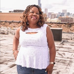 Meet your Posher, Lisa